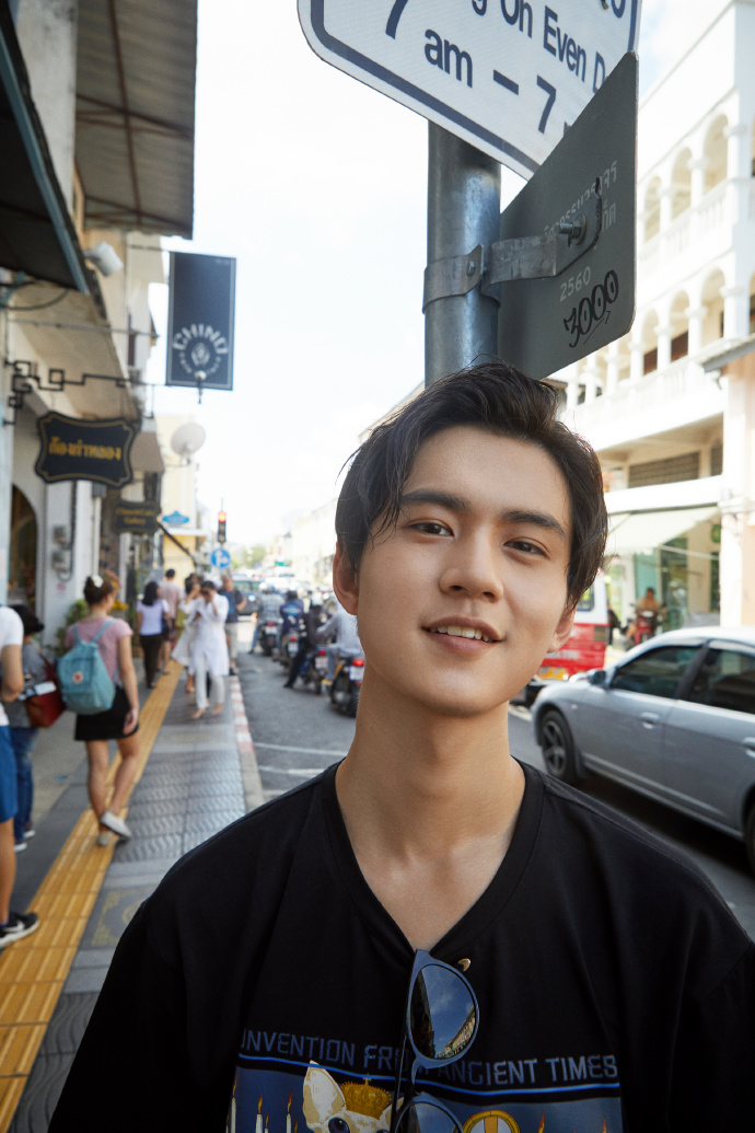 内地男明星小鲜肉刘尹昊图片 5