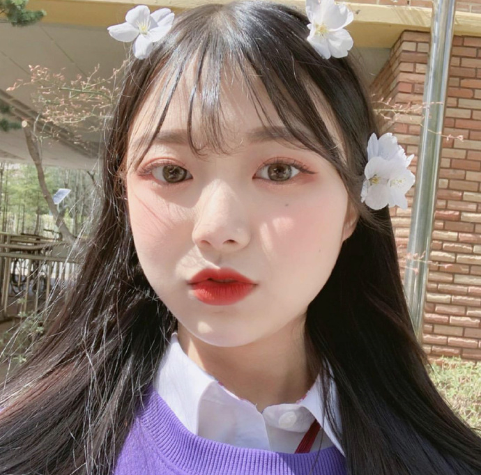 长发美女图片 听说头发细软的女生脾气都很好 9
