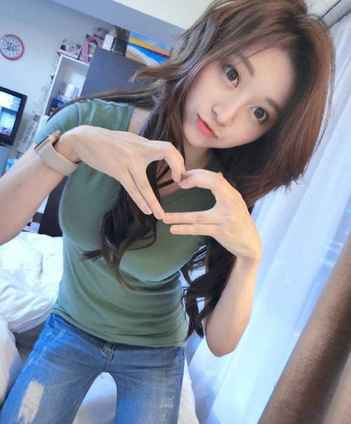 娇俏可爱的清纯美女图片 4
