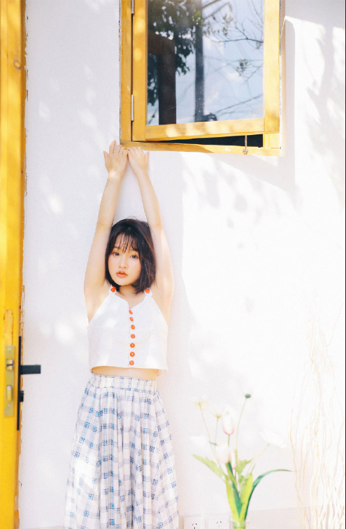 俏皮女学生夏日写真图片 清纯美女图片 6