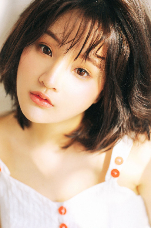俏皮女学生夏日写真图片 清纯美女图片 9