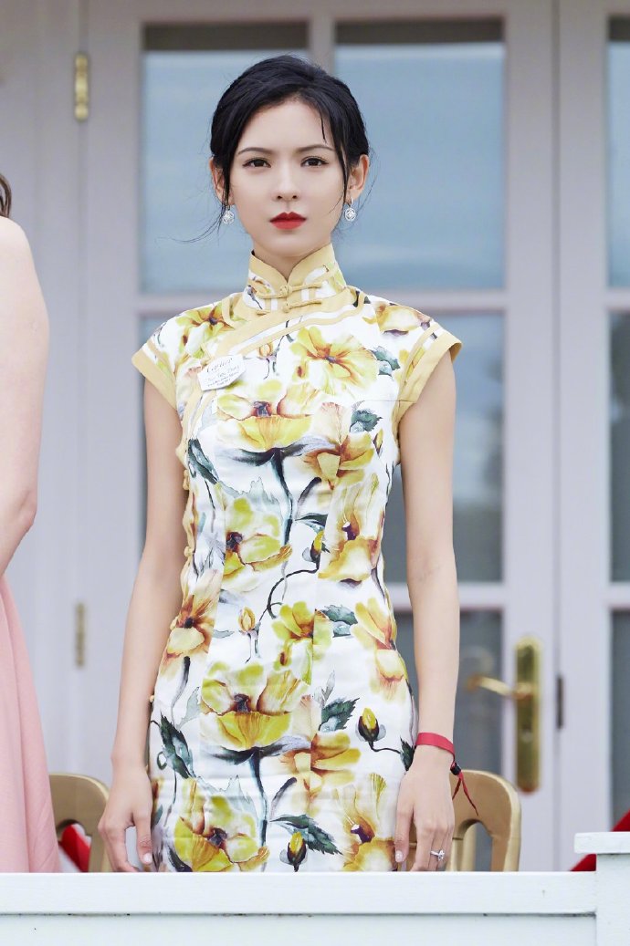 中国美女图片 内地女明星张予曦旗袍图片 6