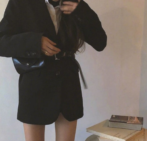 性感与个性兼具的黑色服装穿衣搭配look