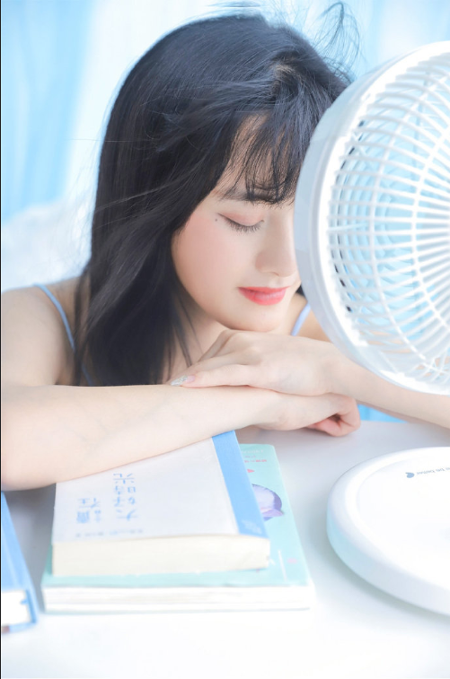 文艺女神蓝色清凉写真图片 清纯美女图片 6