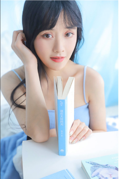文艺女神蓝色清凉写真图片 清纯美女图片 11