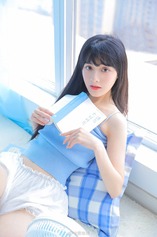 文艺女神蓝色清凉写真图片 清纯美女图片 17