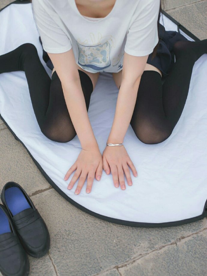 二次元美女图片 软妹子丝袜诱惑美女图片 性感美