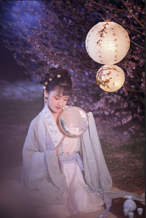小仙女下凡古装美女图片 清纯美女图片 5