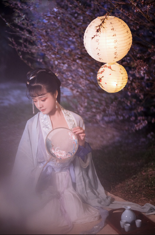 小仙女下凡古装美女图片 清纯美女图片 6