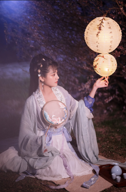 小仙女下凡古装美女图片 清纯美女图片 9