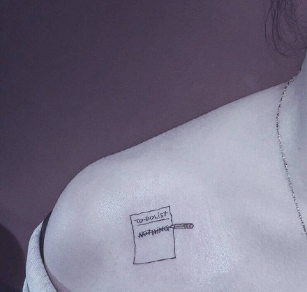 锁骨纹身图案大全 女生纹身小图案 7