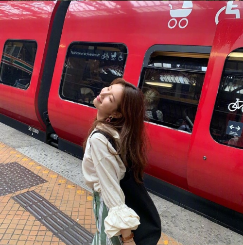 小仙女韩国美女裴秀智北欧旅行照 韩国女明星图 7