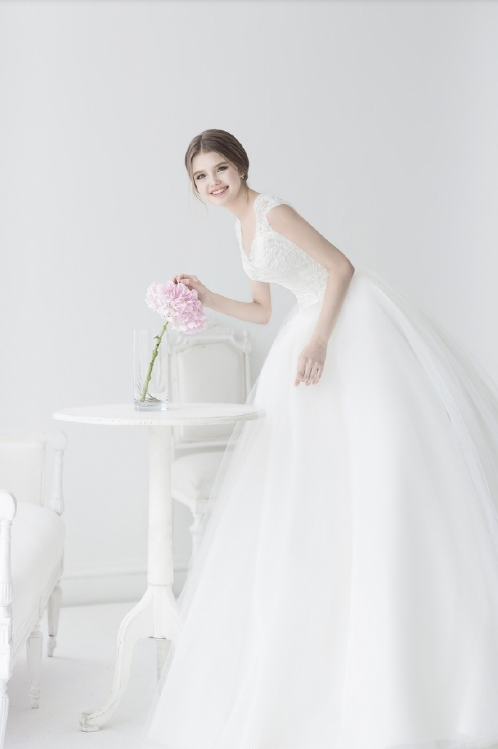 MICHAEL WEDDING白色婚纱图片