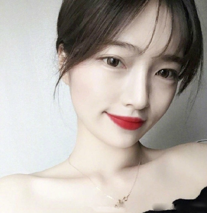 碎薄刘海 齐脸短发美女图片太美腻了 美女自拍照 2