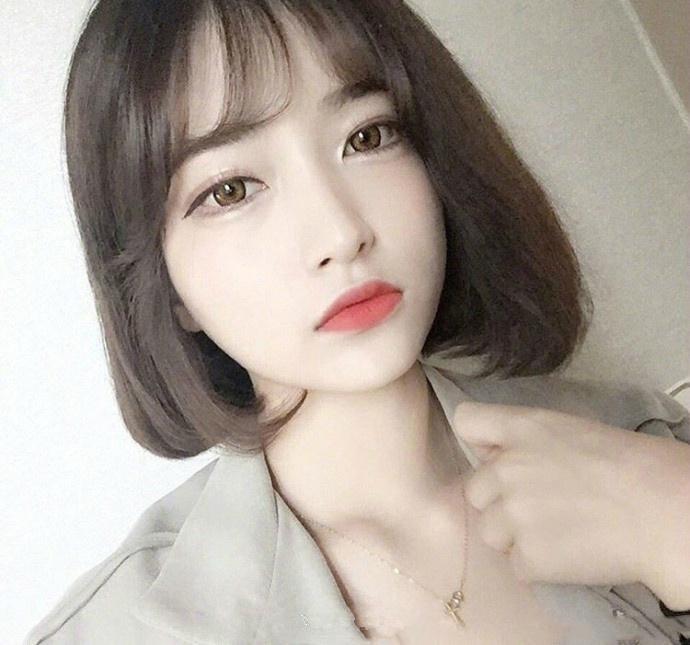 碎薄刘海 齐脸短发美女图片太美腻了 美女自拍照 4