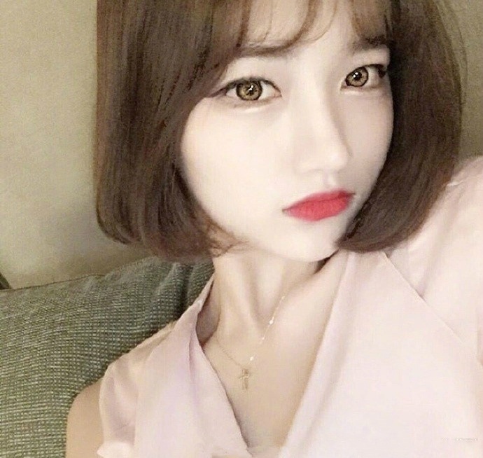 碎薄刘海 齐脸短发美女图片太美腻了 美女自拍照 5