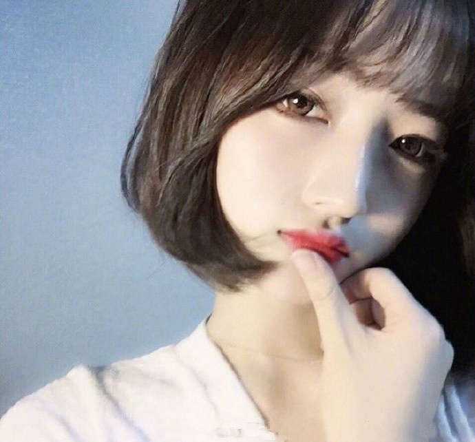 碎薄刘海 齐脸短发美女图片太美腻了 美女自拍照 7