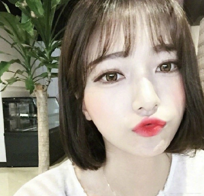 碎薄刘海 齐脸短发美女图片太美腻了 美女自拍照 9