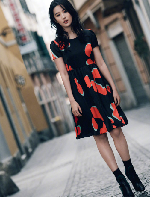 中国美女图片 内地女星刘亦菲成为Emporio Armani代 3