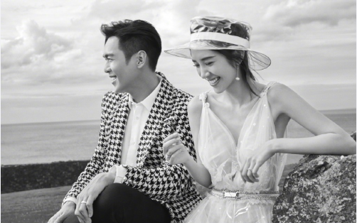 明星夫妻张若昀唐艺昕婚纱照图片 5