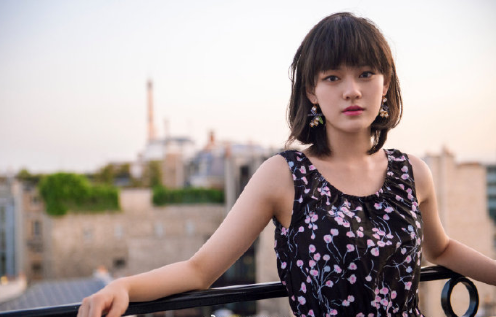 00后美女图片 宝藏女孩文淇图片 5