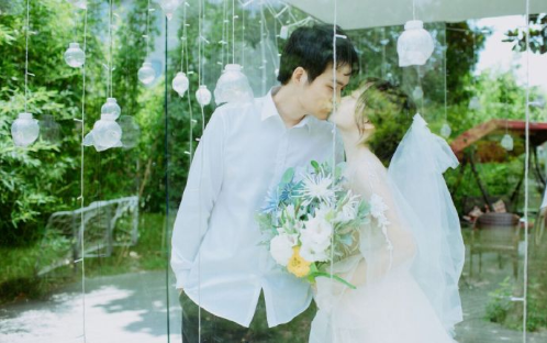 嫁给爱情的小清新美女婚纱照图片 2
