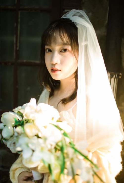 嫁给爱情的小清新美女婚纱照图片 8
