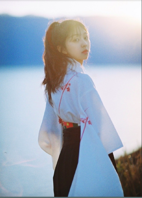 侠骨柔情的古装美女图片 清纯美女图片 5