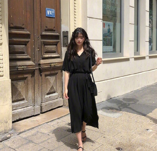 知性美女图片夏日出游轻熟搭 12