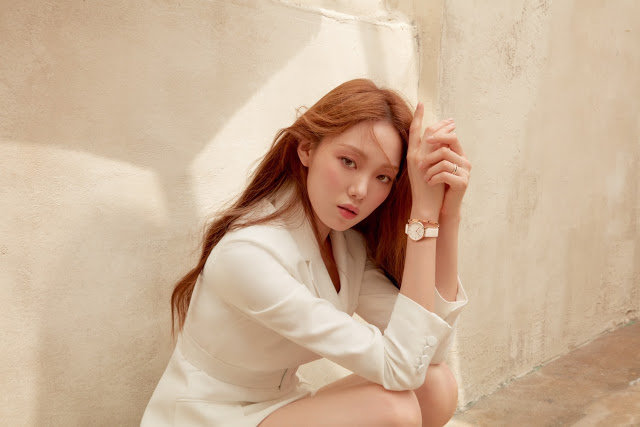 韩国美女李圣经《VOGUE》KOREA7月刊大片图片 2