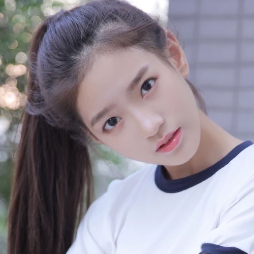 单纯可爱的清纯美女自拍照图片 8