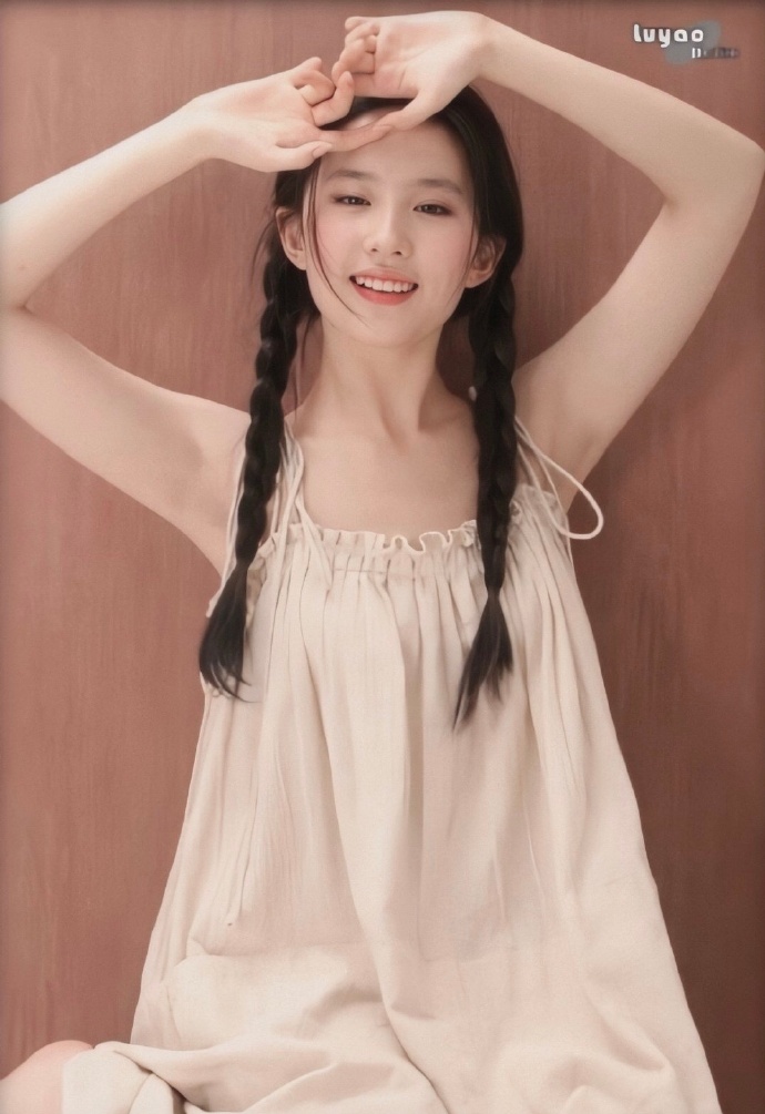 中国美女图片 神仙姐姐刘亦菲麻花辫图片 6