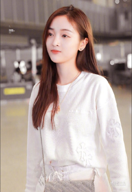 火箭少女101吴宣仪清新甜美美女图片 2