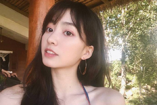 好看的大眼美女图片 大眼睛女孩自拍照图片 7