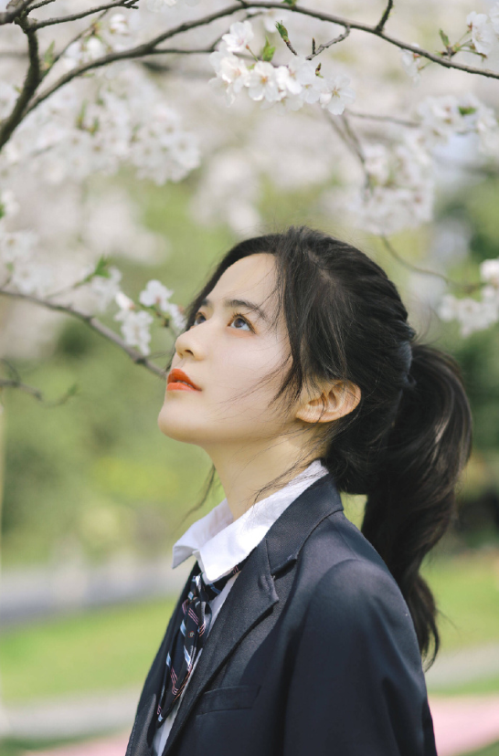 超短裙美女图片 清纯mm美女图片 12