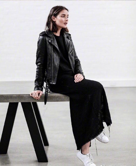 澳洲美女时尚博主Sara Donaldson简洁搭配示范 ​​ 6