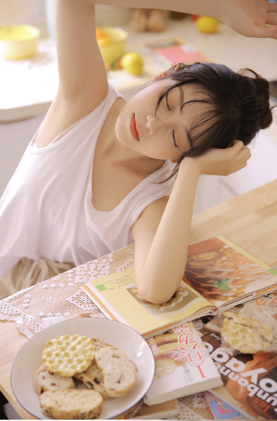 清纯美女图片 丸子头mm张迪鹿白嫩写真图片 7