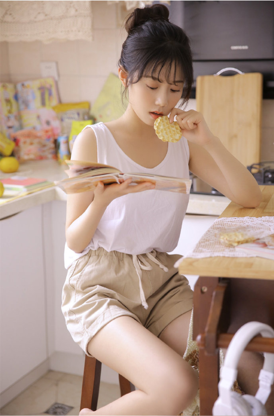 清纯美女图片 丸子头mm张迪鹿白嫩写真图片 10