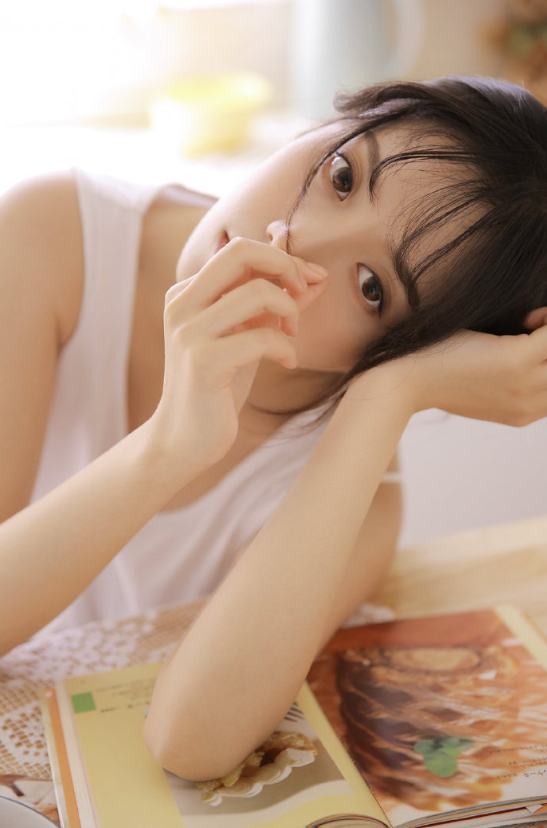 清纯美女图片 丸子头mm张迪鹿白嫩写真图片 11