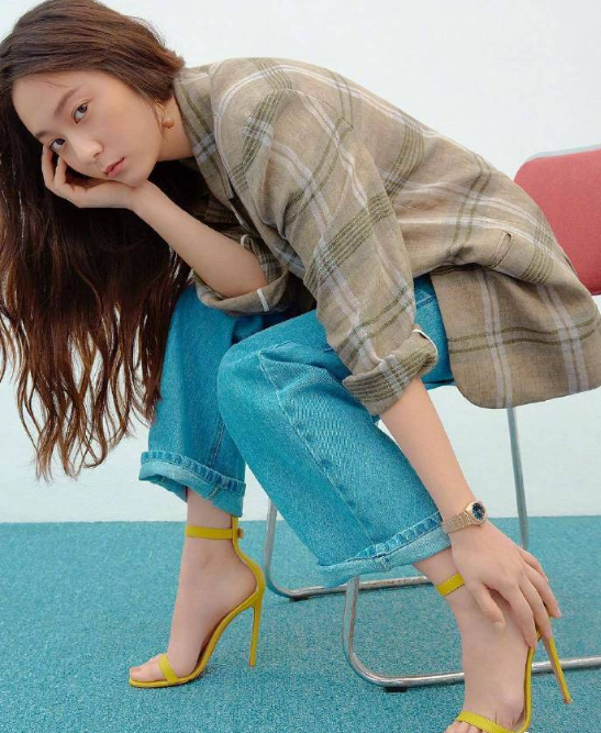 韩国美女图片 韩国女星郑秀晶《ELLE》杂志淡妆出 7