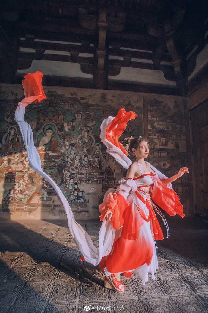 古装美女图片 唐装美女图片 4