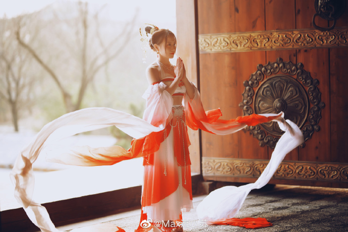 古装美女图片 唐装美女图片 6