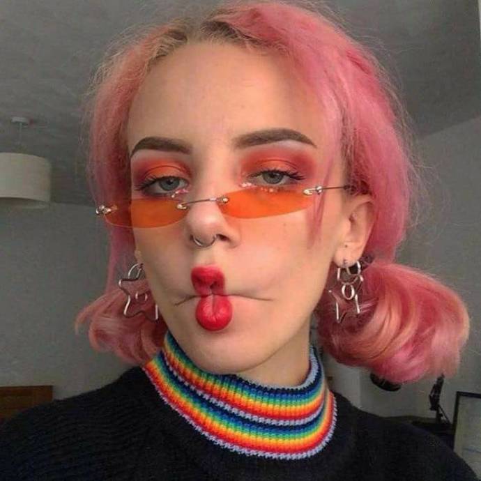 个性头像女生图片 墨镜女头像图片