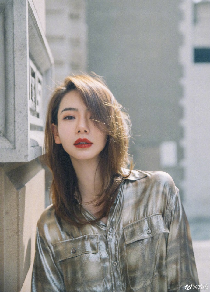 中国美女图片 内地女明星戚薇现身2019温网活动图 6