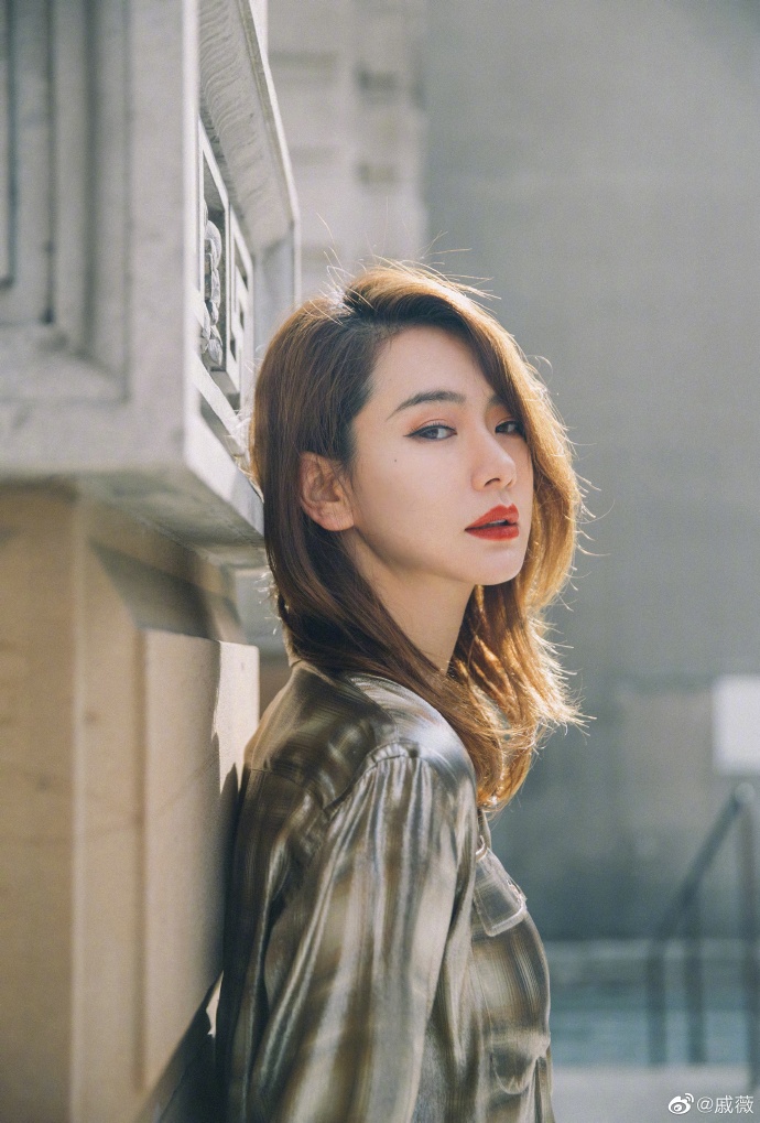 中国美女图片 内地女明星戚薇现身2019温网活动图 9