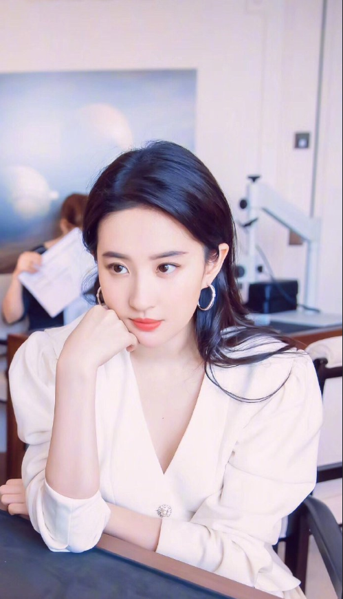 中国美女图片 古典美女明星刘亦菲图片 5