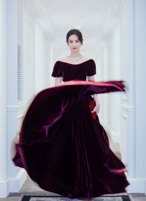 中国美女图片 古典美女明星刘亦菲图片 9