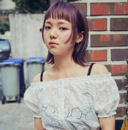 夏日美女显瘦短发发型图片 10
