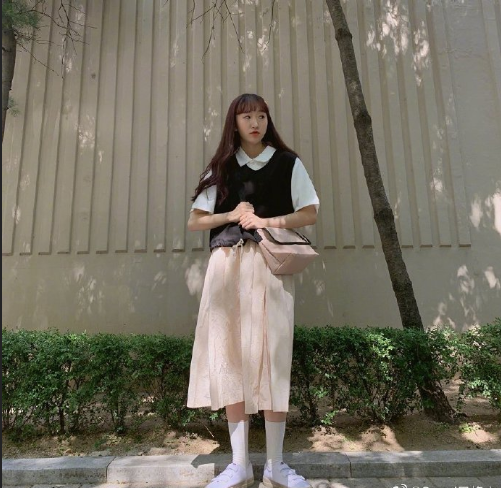 夏日美女图片 超有活力的少女学生穿搭参考 3