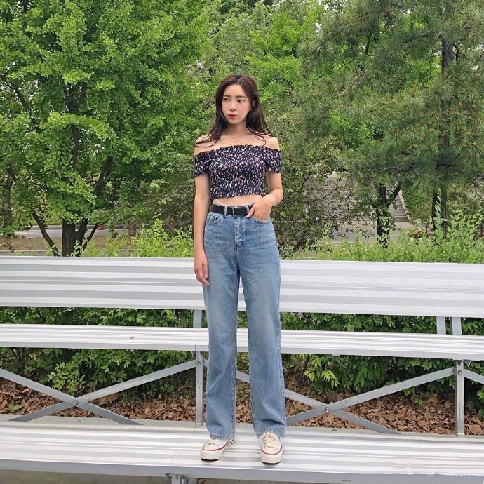 夏日美女图片 清凉少女碎花格子穿搭参考 9